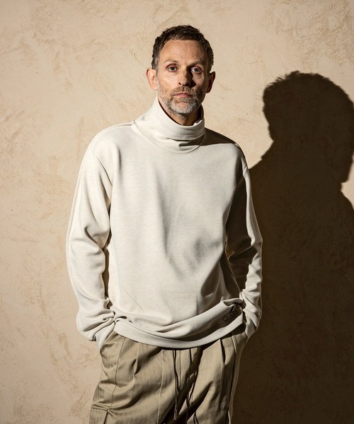 C DIEM(カルペディエム)の「C DIEM(カルペディエム)レザーパイピング モックネックシャツ ロングTシャツ(Tシャツ/カットソー・メンズ・ブラック/ベージュ/グレー・S/M/L/XL)」の6枚目の写真