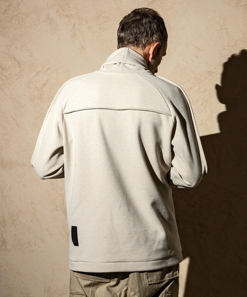 C DIEM(カルペディエム)の「C DIEM(カルペディエム)レザーパイピング モックネックシャツ ロングTシャツ(Tシャツ/カットソー・メンズ・ブラック/ベージュ/グレー・S/M/L/XL)」の9枚目の写真