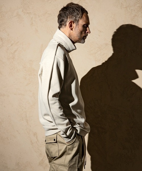 C DIEM(カルペディエム)の「C DIEM(カルペディエム)レザーパイピング モックネックシャツ ロングTシャツ(Tシャツ/カットソー・メンズ・ブラック/ベージュ/グレー・S/M/L/XL)」の10枚目の写真