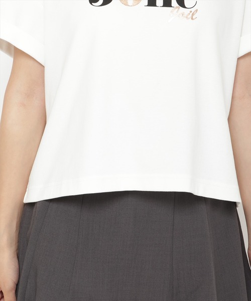 REDYAZEL（レディアゼル）の「ロゴプリントＴシャツ（Tシャツ/カットソー・レディース・オフホワイト/ブラック/ベージュ・FREE）」の9枚目の写真