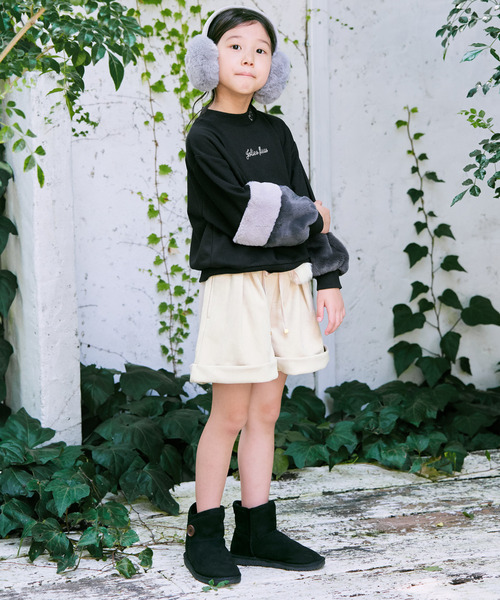 ikka(イッカ)の「袖フェイクファー刺繍裏毛プルオーバー(120~160cm)(スウェット・キッズ・ブラック/オフホワイト/マジェンタ/ブルー・120/130/140/150/160)」の22枚目の写真