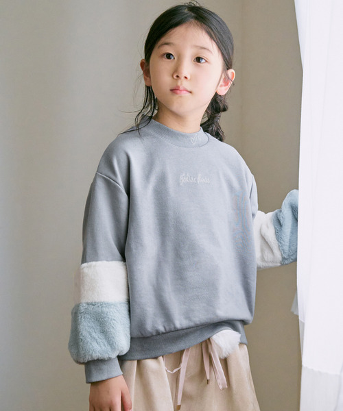 ikka(イッカ)の「袖フェイクファー刺繍裏毛プルオーバー(120~160cm)(スウェット・キッズ・ブラック/オフホワイト/マジェンタ/ブルー・120/130/140/150/160)」の6枚目の写真