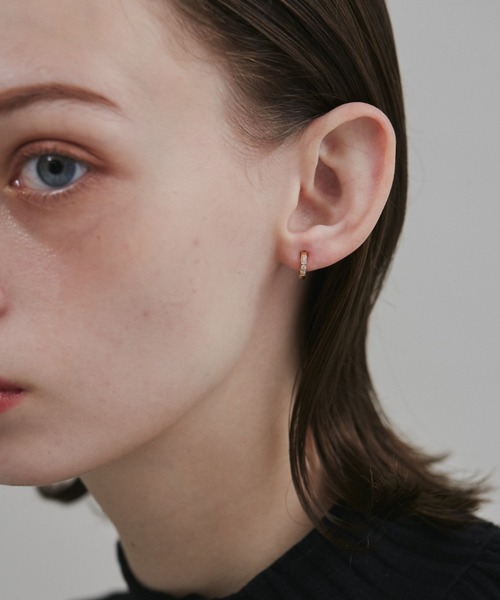 Shashi ピアス フープ シャシ ジルコニア ドロップ ビジュー ドロップフープピアス / drop hoop pierce (両耳用) – ciite'