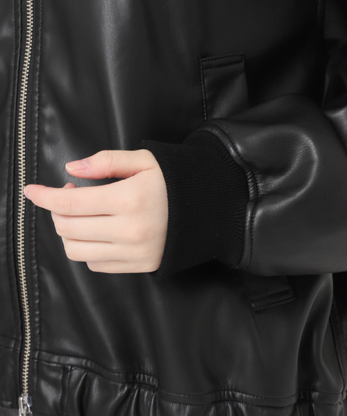 JOURNAL STANDARD relume(ジャーナルスタンダード レリューム)の「ボアカラーフェイクレザーブルゾン(ライダースジャケット・レディース・ブラック・FREE)」の7枚目の写真