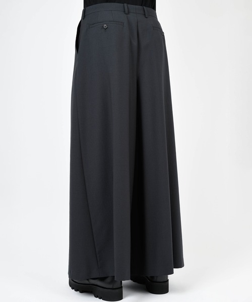 LAD MUSICIAN（ラッドミュージシャン）の「HAKAMA SLACKS（スラックス