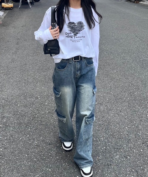 fiere(フィエール)の「落書きハートデザインロンT/長袖Tシャツ(Tシャツ/カットソー・レディース・ホワイト・MEDIUM/LARGE/X-LARGE/SMALL/X-SMALL)」の7枚目の写真