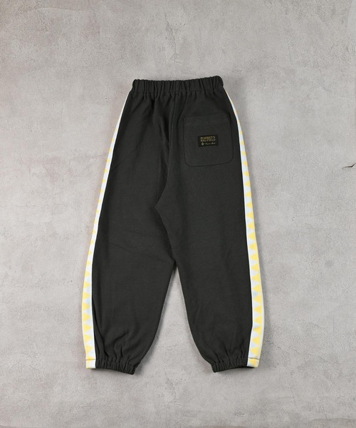 BIG FIELD（ビッグフィールド）の「トライアングルスウェットパンツ（スウェットパンツ・キッズ・チャコール/レッド/オフホワイト・80/90/95/100/110/120/130/140/150）」の22枚目の写真