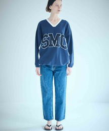 SEA（シー）の「SMC Vネック オーバーサイズプルオーバー（Tシャツ/カットソー）」