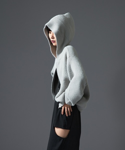 Ellno de Mavie（エルノデメヴィ）の「シャギーニットフーディ（ニット