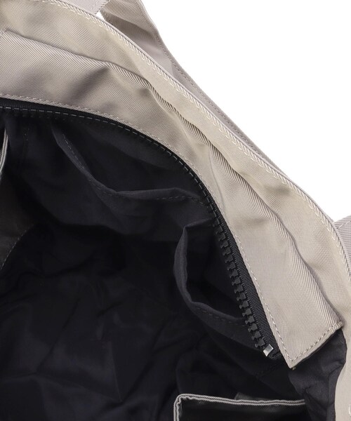 one'sterrace（ワンズテラス）の「anello スプラッシュA4トート（トートバッグ・レディース・ブラック系8/グレー系4/カーキ系5・99）」の22枚目の写真