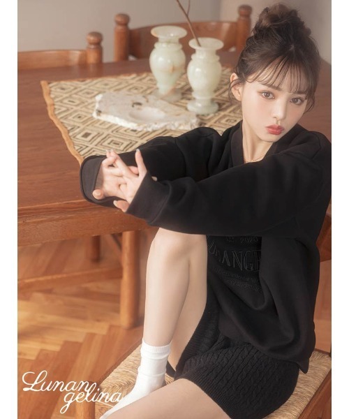 Lunangelina(ルナアンヘリナ)の「Cable Knit Short Pants(その他パンツ・レディース・ブラック・フリー)」の4枚目の写真