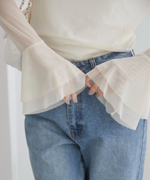 ANGIE（アンジー）の「チュール フレアスリーブ トップス（T