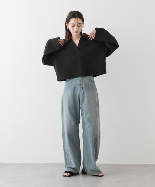 SENSE OF PLACE by URBAN RESEARCH(センスオブプレイスバイアーバンリサーチ)の「ワイドスリーブエリツキクロップドトップ(Tシャツ/カットソー・レディース・ベージュ/ブラック/アイボリー・ONE)」の15枚目の写真