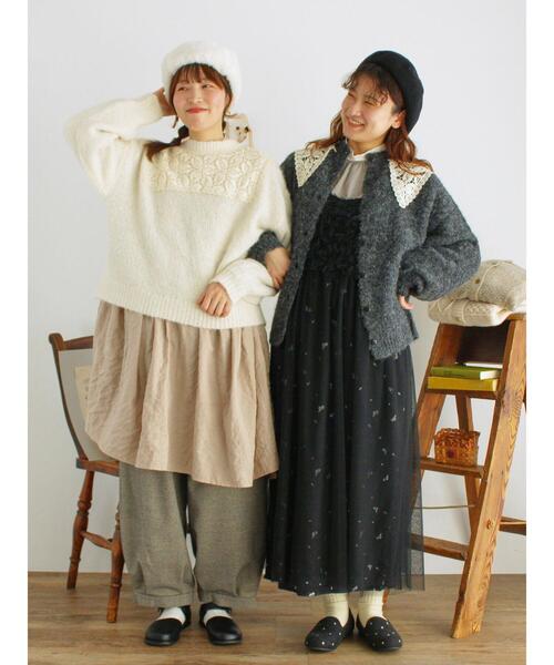 Samansa Mos2(サマンサ モスモス)の「前後着レース貼りニット(カーディガン/ボレロ・レディース・チャコールグレー/キナリ/モカ・F)」の5枚目の写真