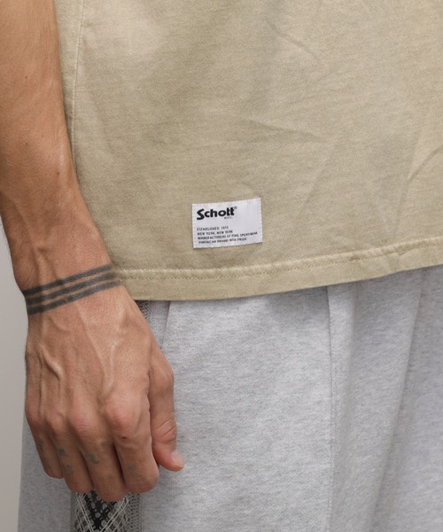Schott(ショット)の「Schott/ショット/PIGMENT OD SS T-SHIRT/ピグメント オーバーダイ Tシャツ(Tシャツ/カットソー・メンズ・ブラック/ブルーグレー/ブラウン系その他/オフホワイト/ナチュラル/セージグリーン・S/M/L/XL/2XL)」の11枚目の写真