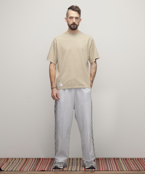 Schott(ショット)の「Schott/ショット/PIGMENT OD SS T-SHIRT/ピグメント オーバーダイ Tシャツ(Tシャツ/カットソー・メンズ・ブラック/ブルーグレー/ブラウン系その他/オフホワイト/ナチュラル/セージグリーン・S/M/L/XL/2XL)」の16枚目の写真