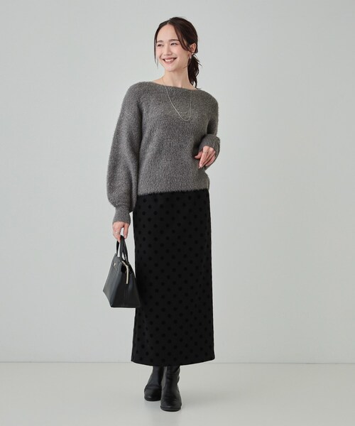 DRESKIP（ドレスキップ）の「◆【S-LL】大人上品な ラメフェザー ボートネックニット（ニット/セーター・レディース・オフホワイト/ブルー/チャコールグレー/ライトグレー・01/02/03/04）」の7枚目の写真