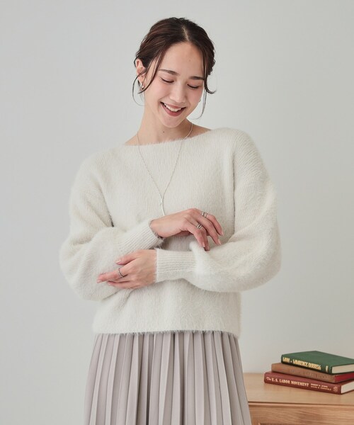 DRESKIP（ドレスキップ）の「◆【S-LL】大人上品な ラメフェザー ボートネックニット（ニット/セーター・レディース・オフホワイト/ブルー/チャコールグレー/ライトグレー・01/02/03/04）」の17枚目の写真