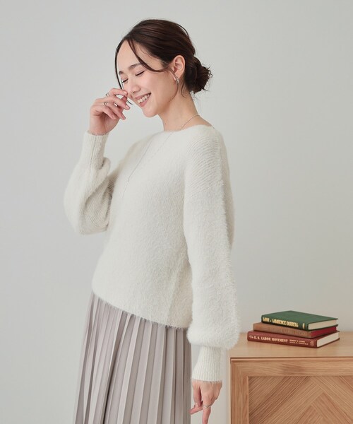 DRESKIP（ドレスキップ）の「◆【S-LL】大人上品な ラメフェザー ボートネックニット（ニット/セーター・レディース・オフホワイト/ブルー/チャコールグレー/ライトグレー・01/02/03/04）」の18枚目の写真