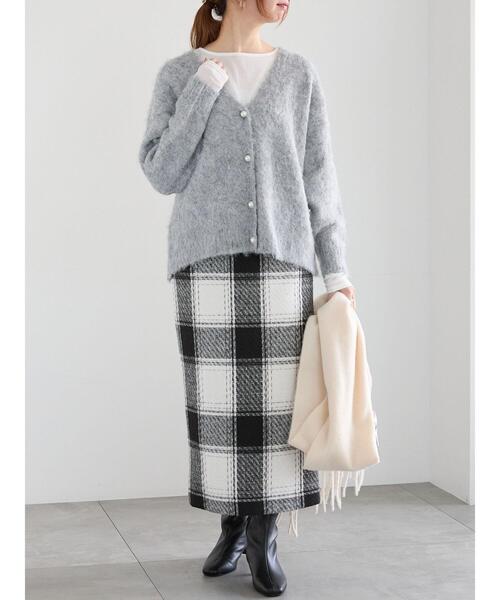 Te chichi（テチチ）の「パール釦起毛Vネックミドルカーディガン（カーディガン/ボレロ・レディース・グレー/ベージュ/ピンク・F）」の14枚目の写真