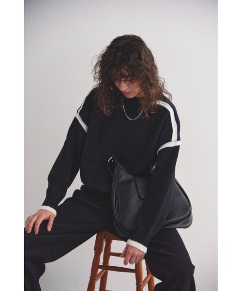 Solace(ソレイス)の「バイカラーラインニット(ニット/セーター・レディース・ホワイト/グリーン/グレー/ブラック・FREE)」の12枚目の写真