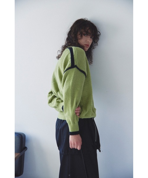 Solace(ソレイス)の「バイカラーラインニット(ニット/セーター・レディース・ホワイト/グリーン/グレー/ブラック・FREE)」の8枚目の写真