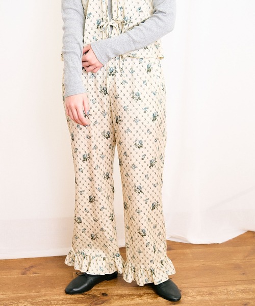 fig Ｌondon（フィグロンドン）の「●Grandma sofa frill pants（その他パンツ・レディース・グリーン/ブルー・FREE）」の13枚目の写真