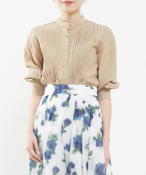 Tiara（ティアラ）の「タックオーバーシャツブラウス（セットアップ可）（シャツ/ブラウス・レディース・イエロー/ベージュ/ネイビー/ホワイト・FREE）」の2枚目の写真