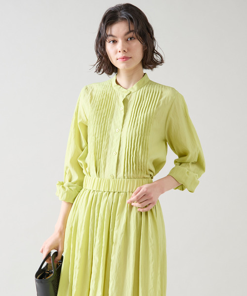 Tiara（ティアラ）の「タックオーバーシャツブラウス（セットアップ可）（シャツ/ブラウス・レディース・イエロー/ベージュ/ネイビー/ホワイト・FREE）」の5枚目の写真