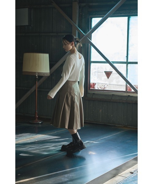 marjour（マージュール）の「RIB KNIT SHORT CARDIGAN（カーディガン/ボレロ・レディース・ブラック/オフホワイト・M）」の22枚目の写真