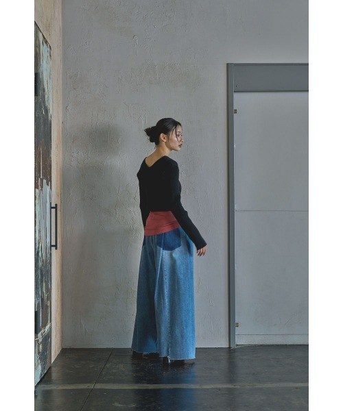 marjour（マージュール）の「RIB KNIT SHORT CARDIGAN（カーディガン/ボレロ・レディース・ブラック/オフホワイト・M）」の7枚目の写真