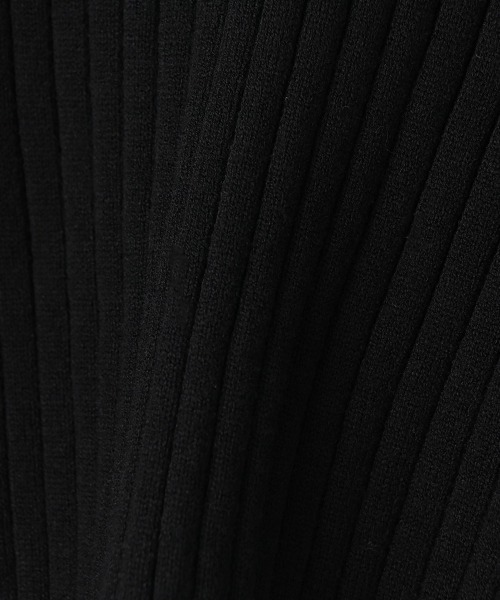 marjour（マージュール）の「RIB KNIT SHORT CARDIGAN（カーディガン/ボレロ・レディース・ブラック/オフホワイト・M）」の4枚目の写真