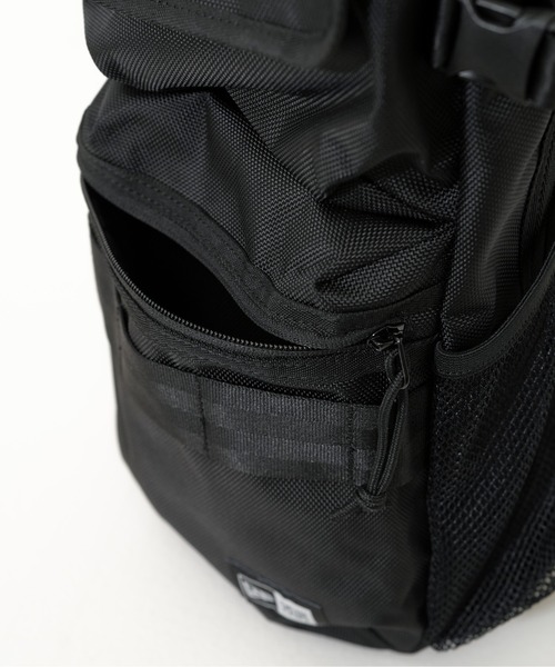 NEW ERA（ニューエラ）の「【NEW ERA/ニューエラ】SLING BODY BAG（ボディバッグ/ウエストポーチ・メンズ・ブラック系その他/ブラック・FREE）」の12枚目の写真