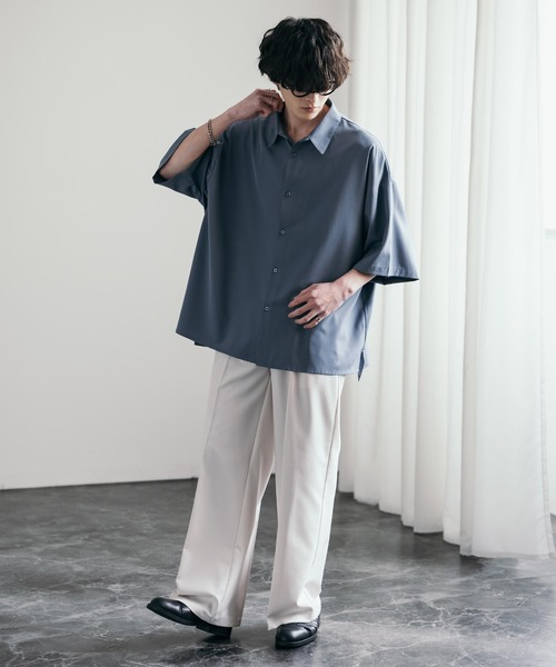 Rocky Monroe(ロッキーモンロー)の「接触冷感 オーバーサイズとろみビッグシルエットストレッチレギュラーカラー半袖シャツ(シャツ/ブラウス・メンズ・チャコールグレー/ホワイト/バーガンディー/ブルー/ブラック/ブルーグリーン/グレイッシュベージュ・XL/M/L)」の9枚目の写真