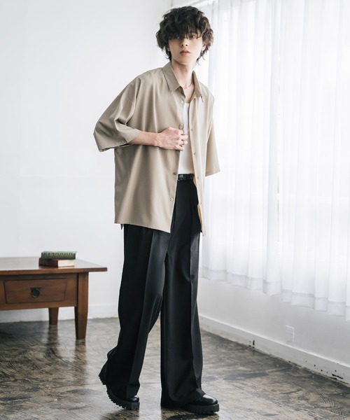 Rocky Monroe(ロッキーモンロー)の「新色追加 接触冷感 オーバーサイズとろみビッグシルエットストレッチレギュラーカラー半袖シャツ(シャツ/ブラウス・メンズ・チャコールグレー/ホワイト/バーガンディー/ブルー/ブラック/ブルーグリーン/グレイッシュベージュ・XL/M/L)」の20枚目の写真