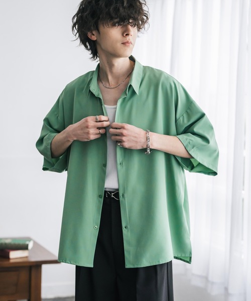 Rocky Monroe(ロッキーモンロー)の「新色追加 接触冷感 オーバーサイズとろみビッグシルエットストレッチレギュラーカラー半袖シャツ(シャツ/ブラウス・メンズ・チャコールグレー/ホワイト/バーガンディー/ブルー/ブラック/ブルーグリーン/グレイッシュベージュ・XL/M/L)」の22枚目の写真