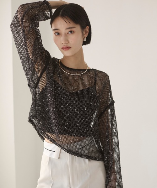 ANGIE（アンジー）の「クロップド メッシュ シアートップス（Tシャツ/カットソー・レディース・ブラック/アイボリー/ベージュ・FREE）」の2枚目の写真