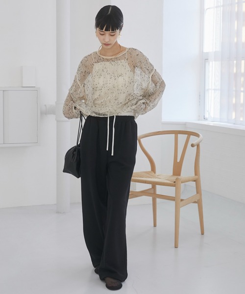 ANGIE（アンジー）の「クロップド メッシュ シアートップス（Tシャツ/カットソー・レディース・ブラック/アイボリー/ベージュ・FREE）」の4枚目の写真