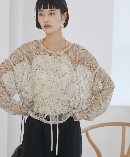 ANGIE（アンジー）の「クロップド メッシュ シアートップス（Tシャツ/カットソー・レディース・ブラック/アイボリー/ベージュ・FREE）」の17枚目の写真