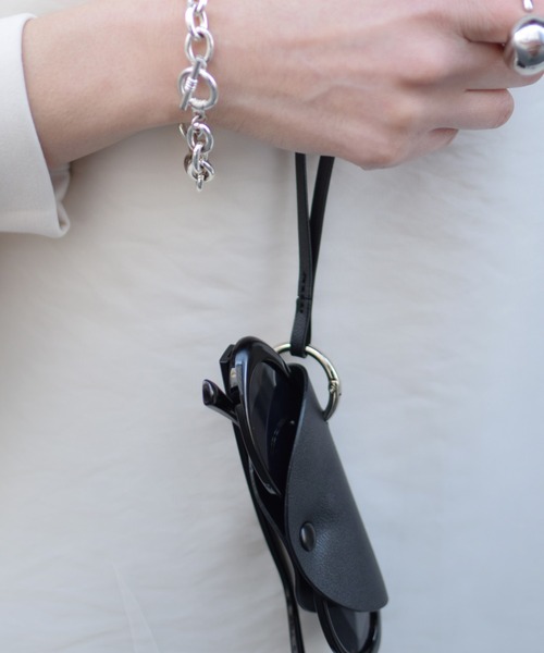 Marient(マリエント)の「Glasses Key Holder Necklace/サングラス メガネ キー ネックホルダー(ネックレス・レディース・ブラック/ブラウン・FREE)」の7枚目の写真