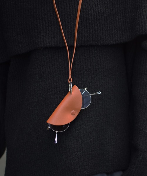Marient(マリエント)の「Glasses Key Holder Necklace/サングラス メガネ キー ネックホルダー(ネックレス・レディース・ブラック/ブラウン・FREE)」の19枚目の写真