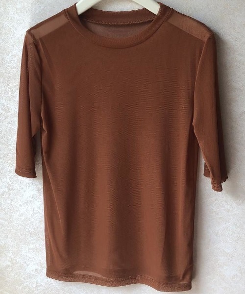 maison de LATIR(メゾンドラティール)の「シアー半袖コンパクトトップス 透け感が大人可愛い夏服 5分袖カットソー(Tシャツ/カットソー・レディース・ブラウン/ホワイト/ブラック/パープル・ONESIZE)」の11枚目の写真