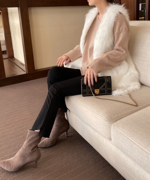 Mela（メラ）の「FAKE FUR VEST（その他アウター・レディース・ブラック/ホワイト/グレー/モカ・S/M/L）」の9枚目の写真