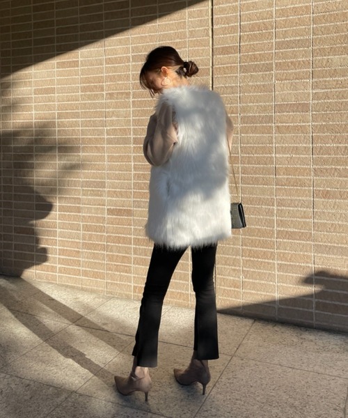 Mela（メラ）の「FAKE FUR VEST（その他アウター・レディース・ブラック/ホワイト/グレー/モカ・S/M/L）」の11枚目の写真