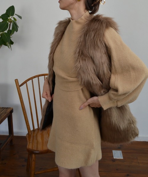 Mela（メラ）の「FAKE FUR VEST（その他アウター・レディース・ブラック/ホワイト/グレー/モカ・S/M/L）」の21枚目の写真