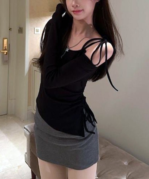 VIBGYOR（ヴィブジョー）の「【EIZZ/アイズ】サイド リボン ワンショルダー カットソー（Tシャツ/カットソー・レディース・ブラック/グレー・FREE）」の5枚目の写真