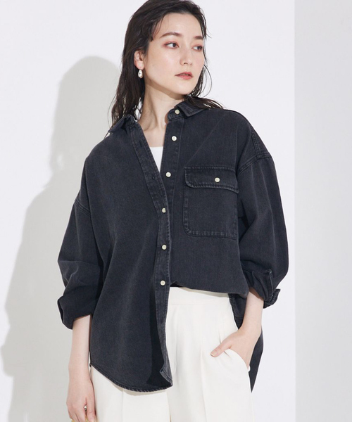 qualite scape(カリテ スケープ)の「ミドルオンスデニムシャツ/オフィスカジュアル/秋服(シャツ/ブラウス・レディース・ブルー/スミクロ・フリー)」の2枚目の写真