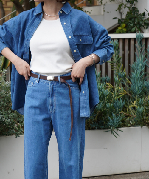 qualite scape(カリテ スケープ)の「ミドルオンスデニムシャツ/オフィスカジュアル/秋服(シャツ/ブラウス・レディース・ブルー/スミクロ・フリー)」の3枚目の写真