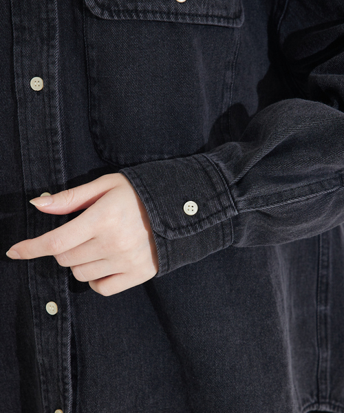 qualite scape(カリテ スケープ)の「ミドルオンスデニムシャツ/オフィスカジュアル/秋服(シャツ/ブラウス・レディース・ブルー/スミクロ・フリー)」の15枚目の写真