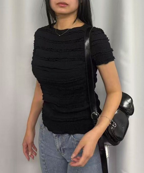 Lots of Love（ロッツオブラブ）の「シャーリングフリルTシャツ（Tシャツ/カットソー・レディース・カーキ/ブラック/アイボリー/ピンク/ホワイト・M）」の4枚目の写真